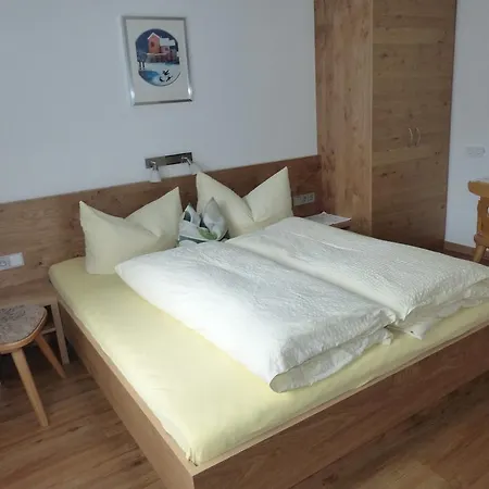 Haus Wechner 게스트하우스 3*