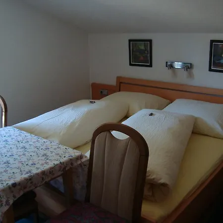 Haus Wechner 게스트하우스